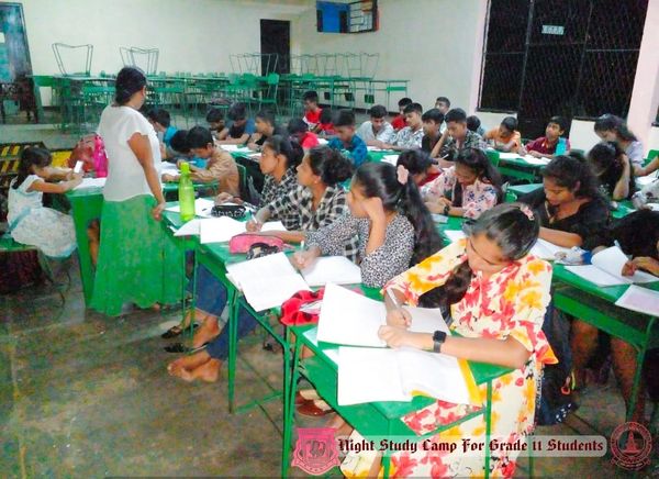 11 ශ්‍රේණියේ සිසු දරුවන් වෙනුවෙන් රාත්‍රී පාඩම් කඳවුරු පැවැත්වීම